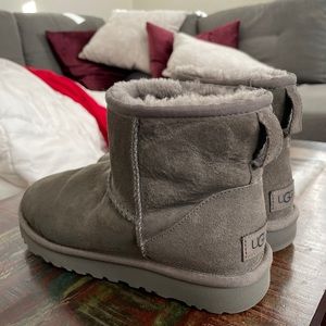 Ugg’s Mini Classic 2